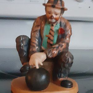 Emmitt Kelly figurine